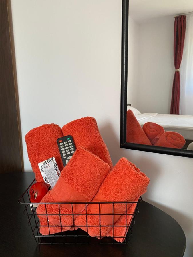 Casa De La Corbu Hotel Corbu  Ngoại thất bức ảnh